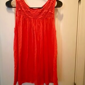 Liz Lange Maternity Red Top Size M